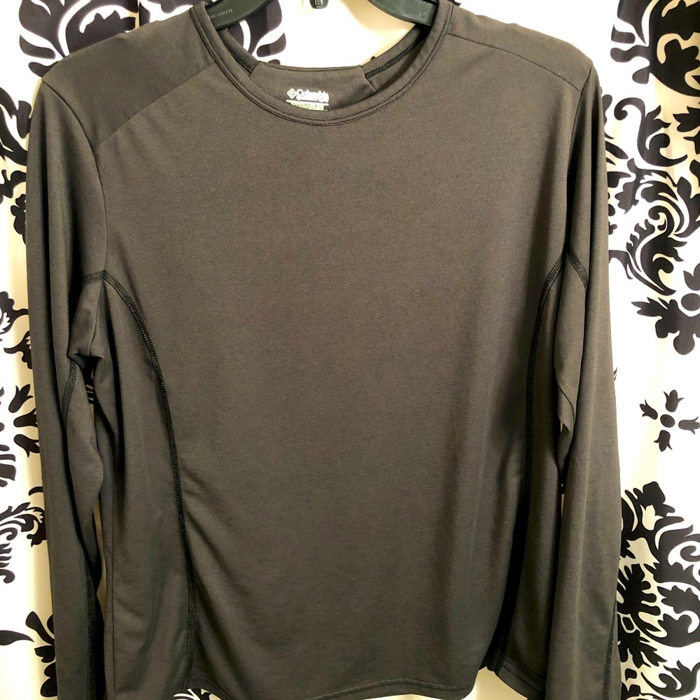 Womens XL grey sports wear long sleeves top.
